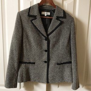 Jones Studio Patterned Blazer